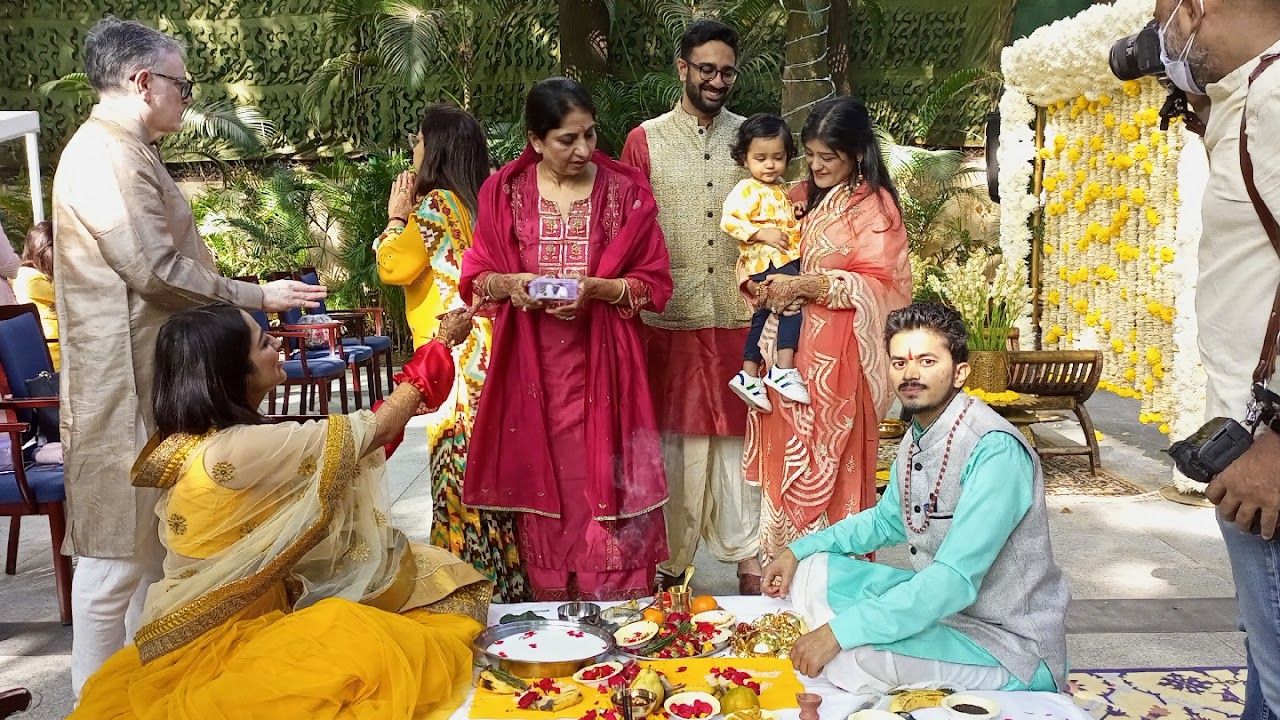 Garhwali Pandit in Bangalore/ Hindi Pandit in Bangalore/ North Indian Pandit in Bangalore