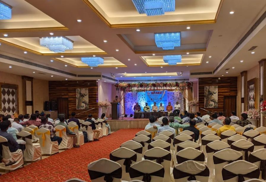 Golden Banquets