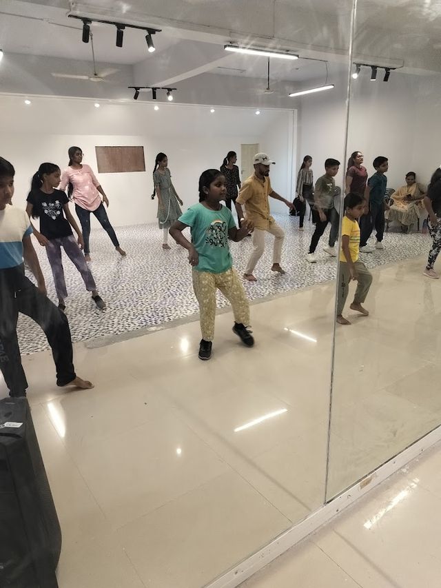 Crazystep dance & fitness studio