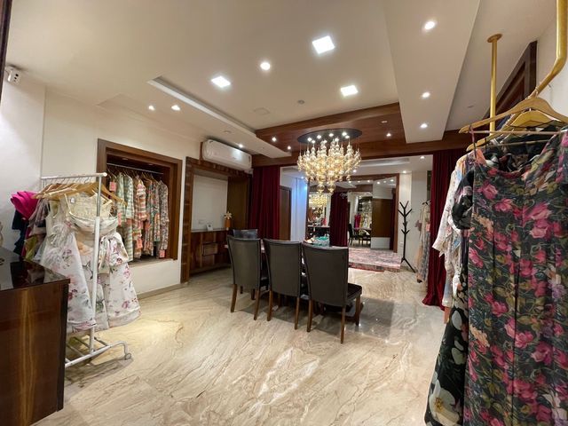 Nehha Nhata Ethnic Wear & Bridal Boutique Kolkata