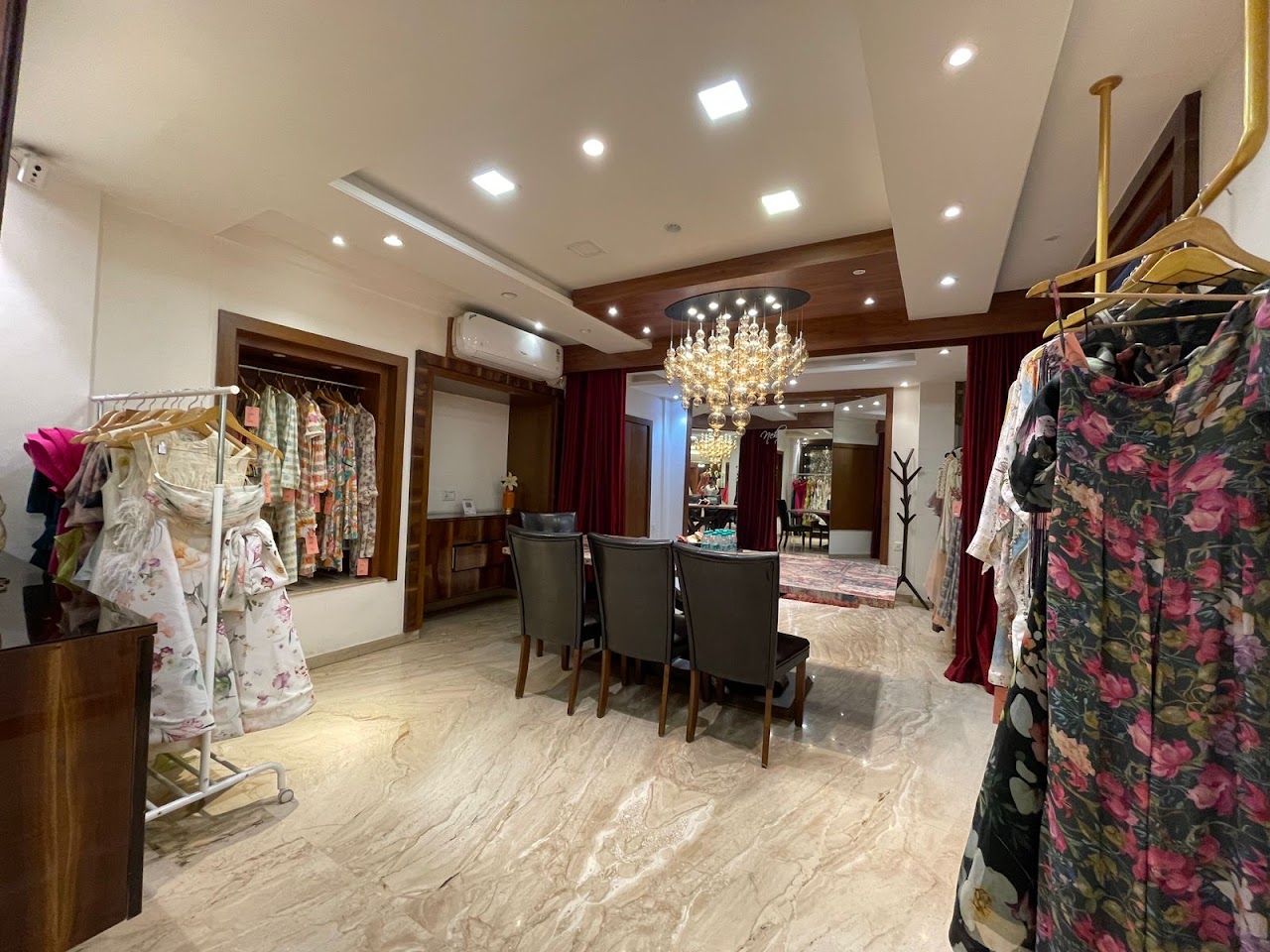Nehha Nhata Ethnic Wear & Bridal Boutique Kolkata