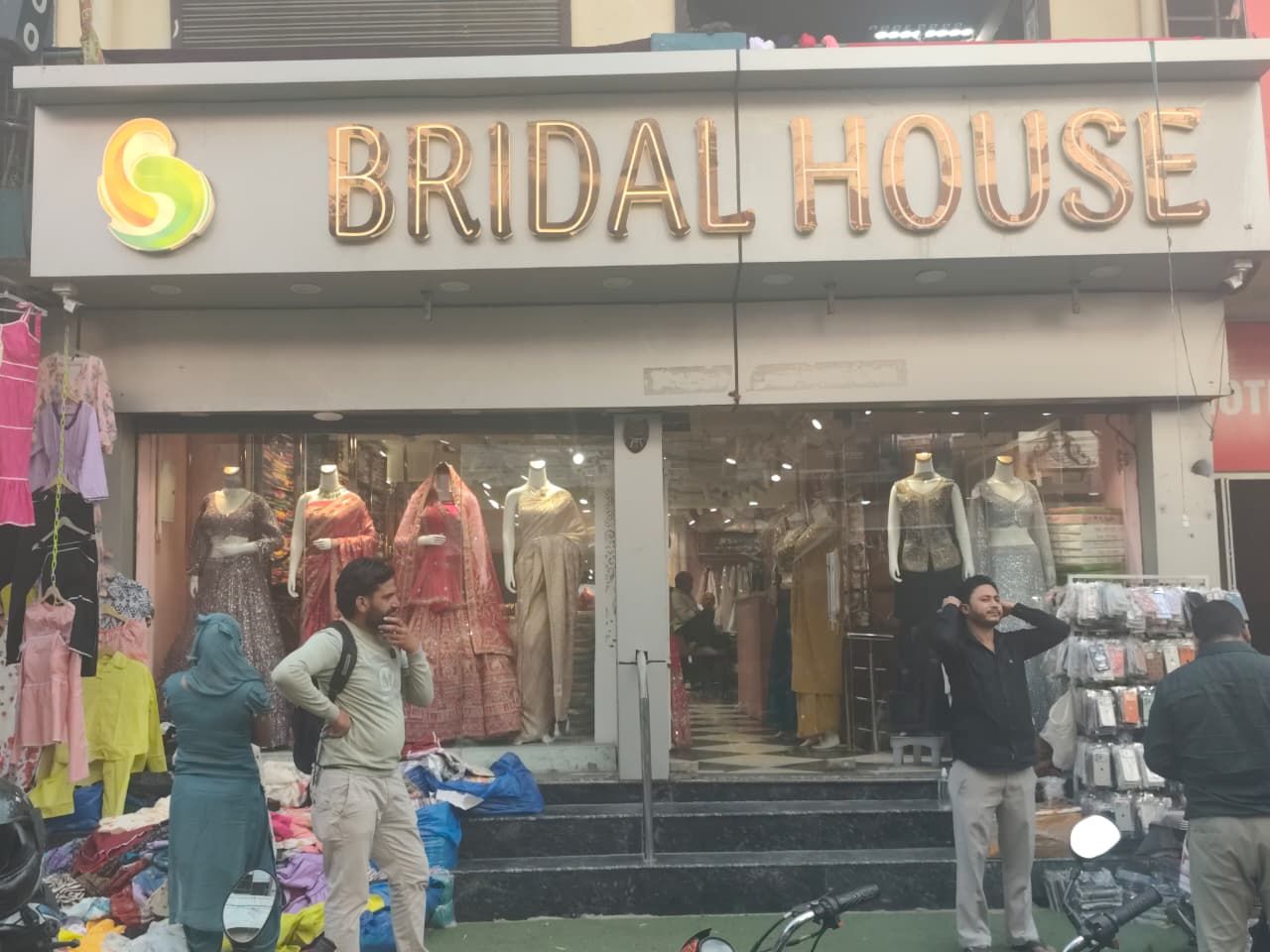 BRIDAL HOUSE