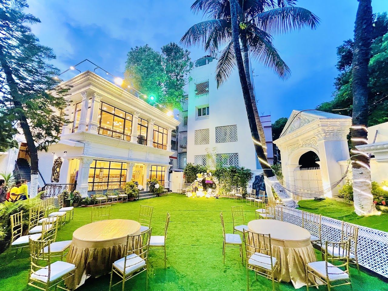 The Villa at Mandeville