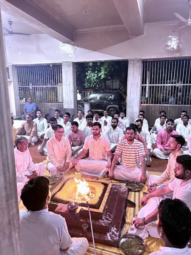 Pandit ji (vaidik sanatani)