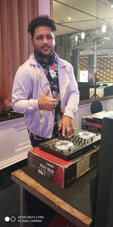 DJ AAKASH