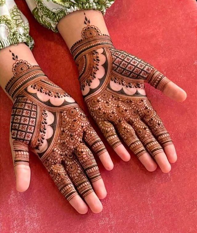 Akash Mehandi Art