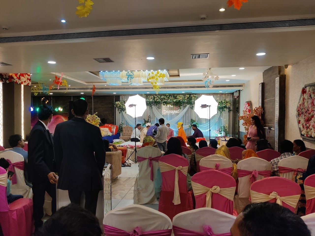 OYO Moments Banquet