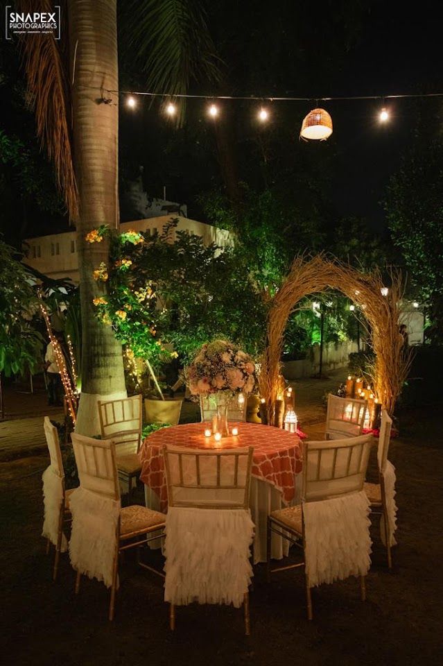 The Coterie Lawn and Stays