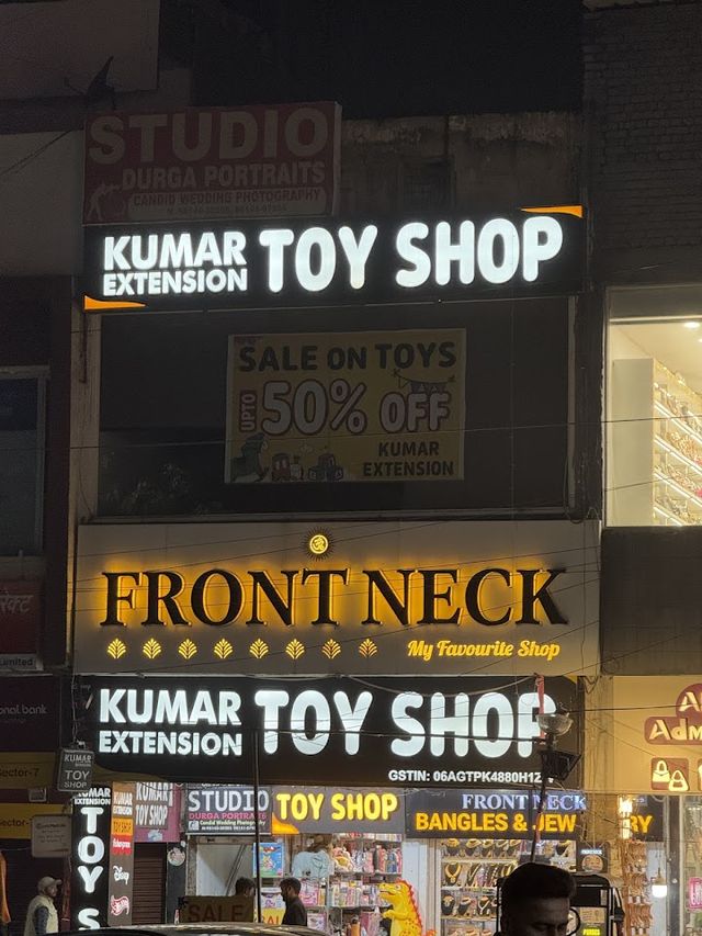 Front Neck