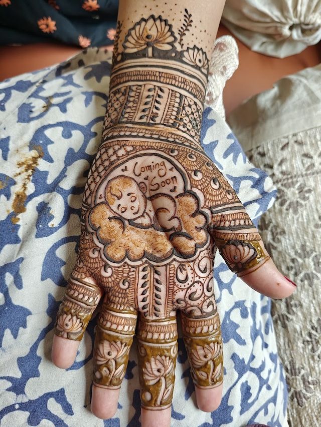 Malika Mehendi artist Vile Parle