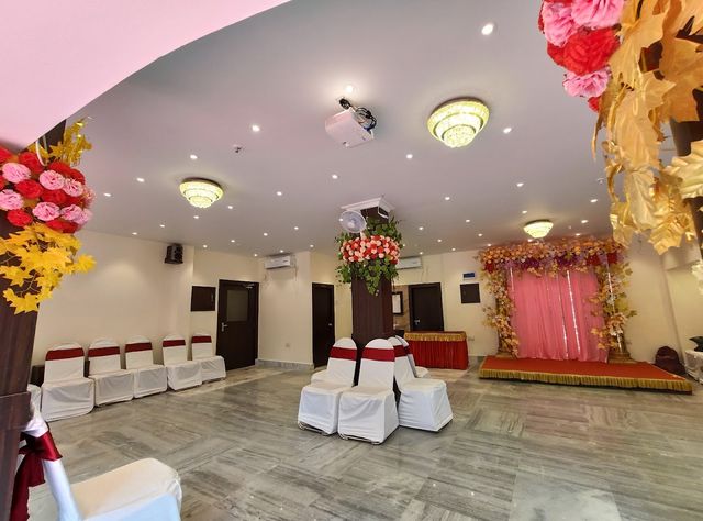 Chandra Banquets