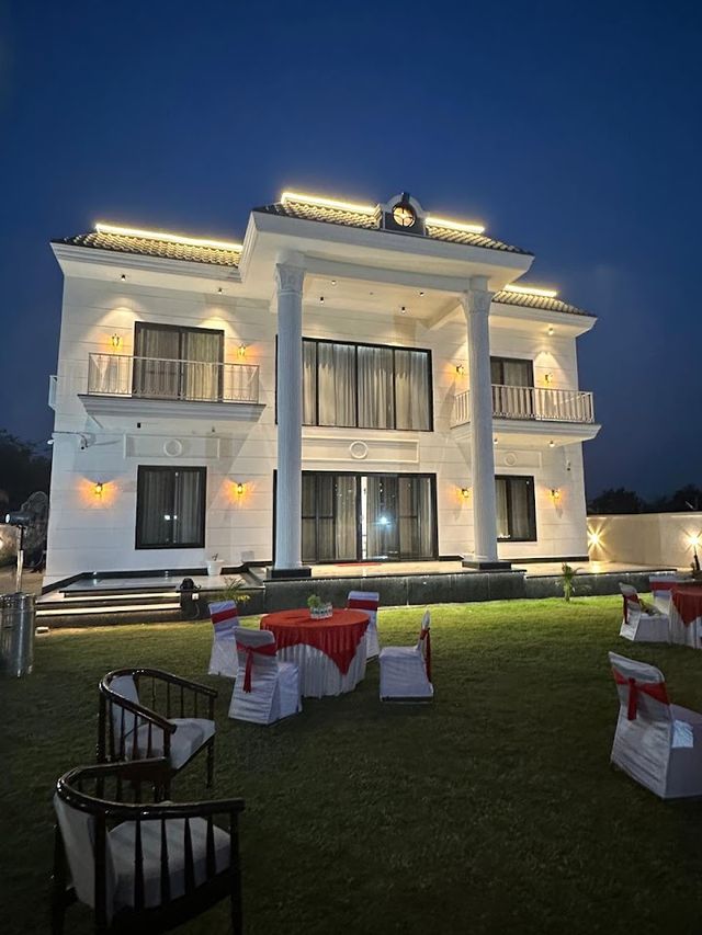 Peacock Bay Farmhouse