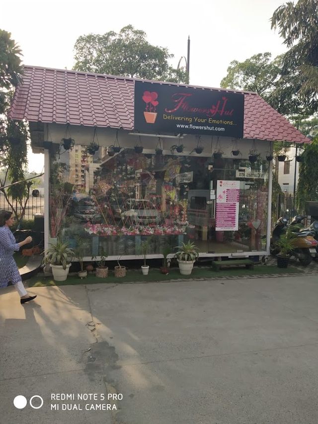Flowers hut