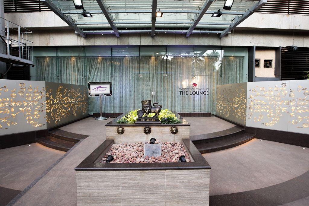 MCA The Lounge
