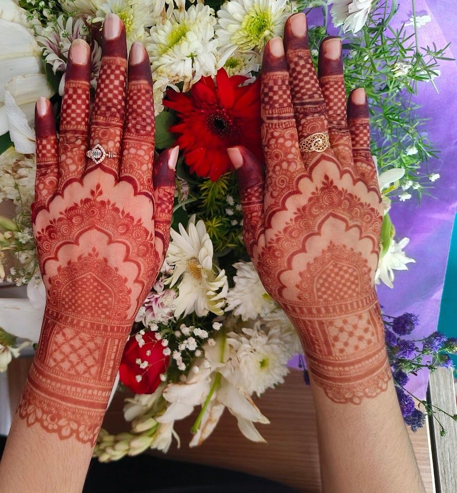 Humera Mehendi Artist