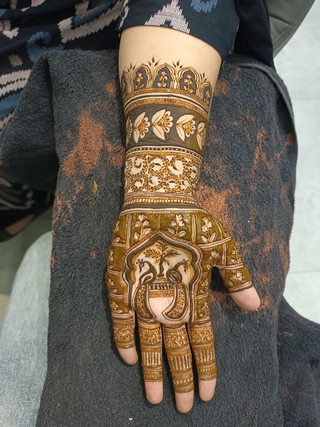 Vijay Mehandi Artist