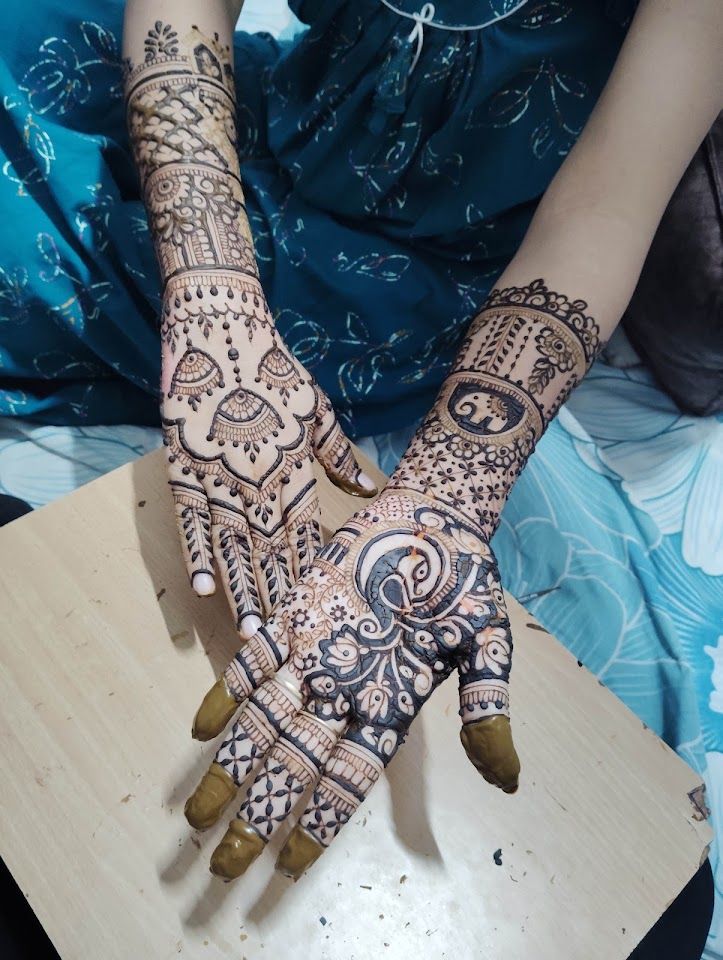 Hiral's Mehndi Art