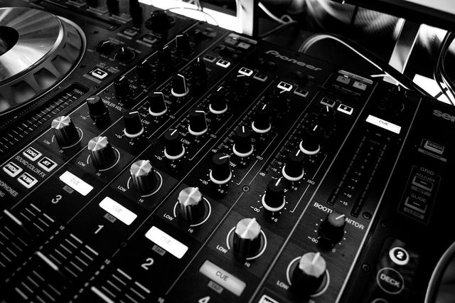 DJ in kolkata