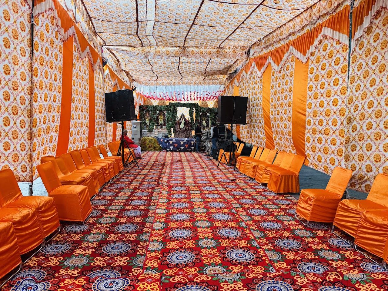 Dev tent house