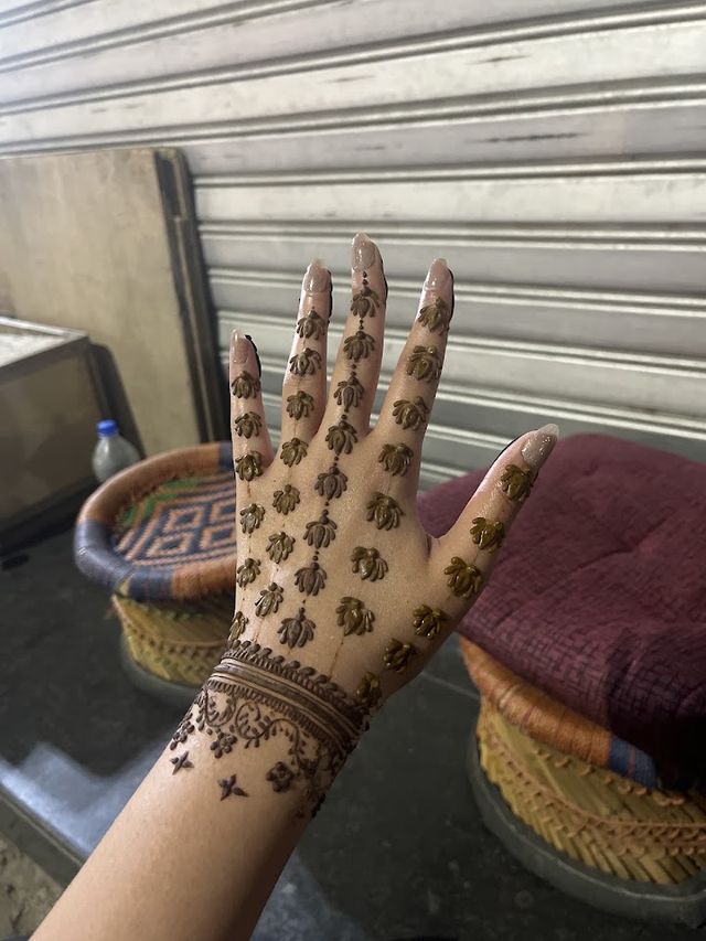 Raju mehandi wala tilak nagar