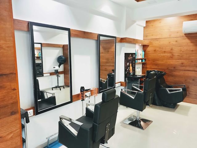 Kite Hair Salon & Bridal Studio
