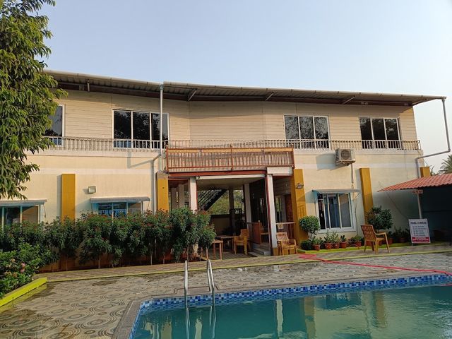 Kt farm house