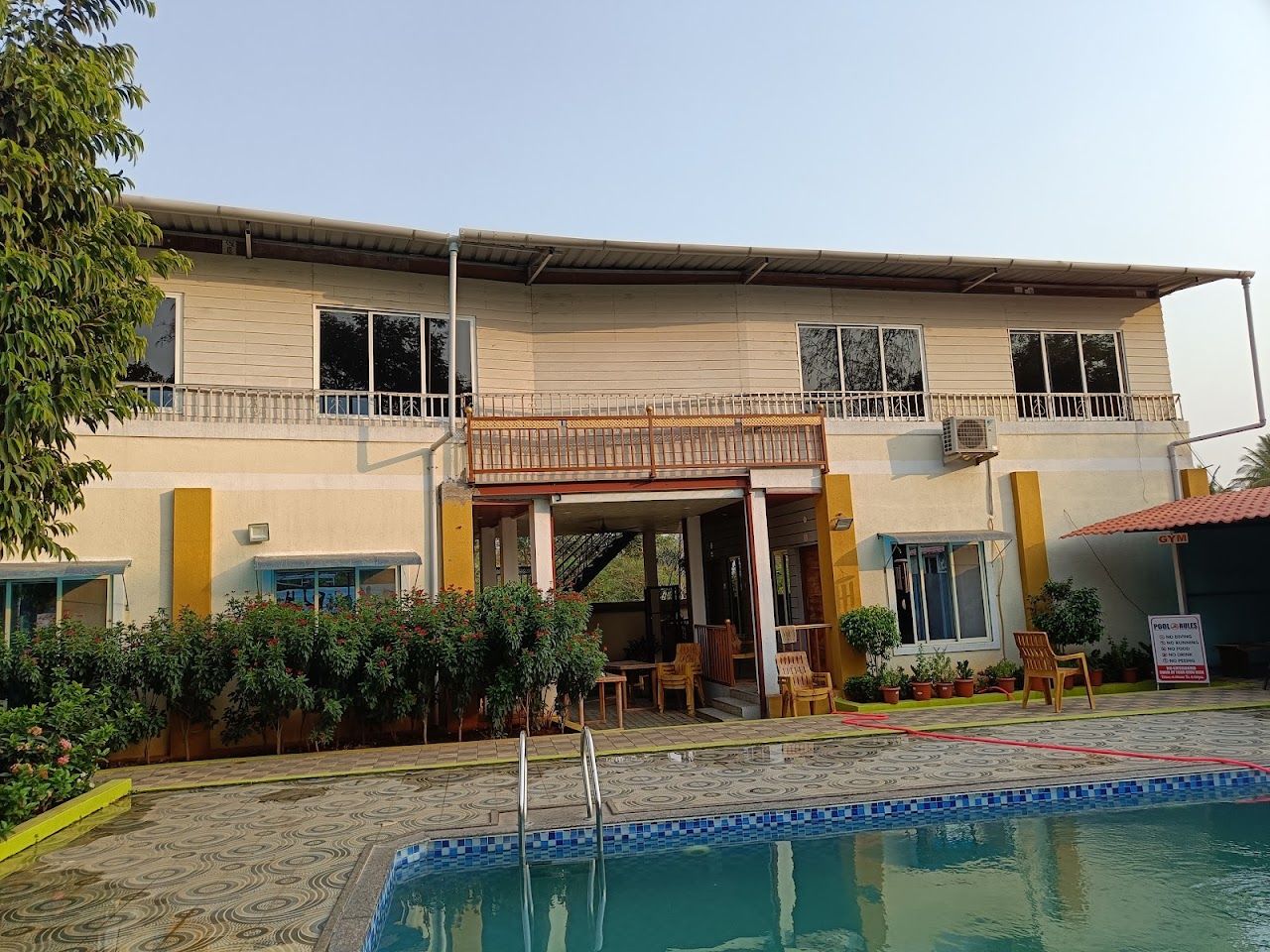 Kt farm house