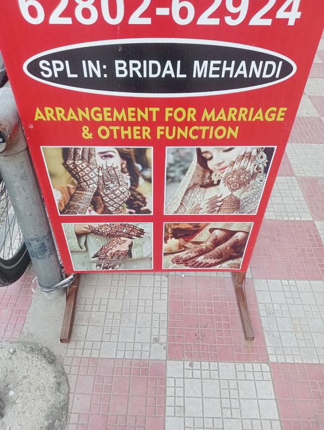 Suresh Mehndi Artist