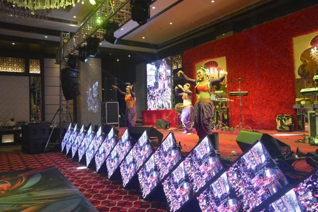 Pearl Weddings & Entertainment