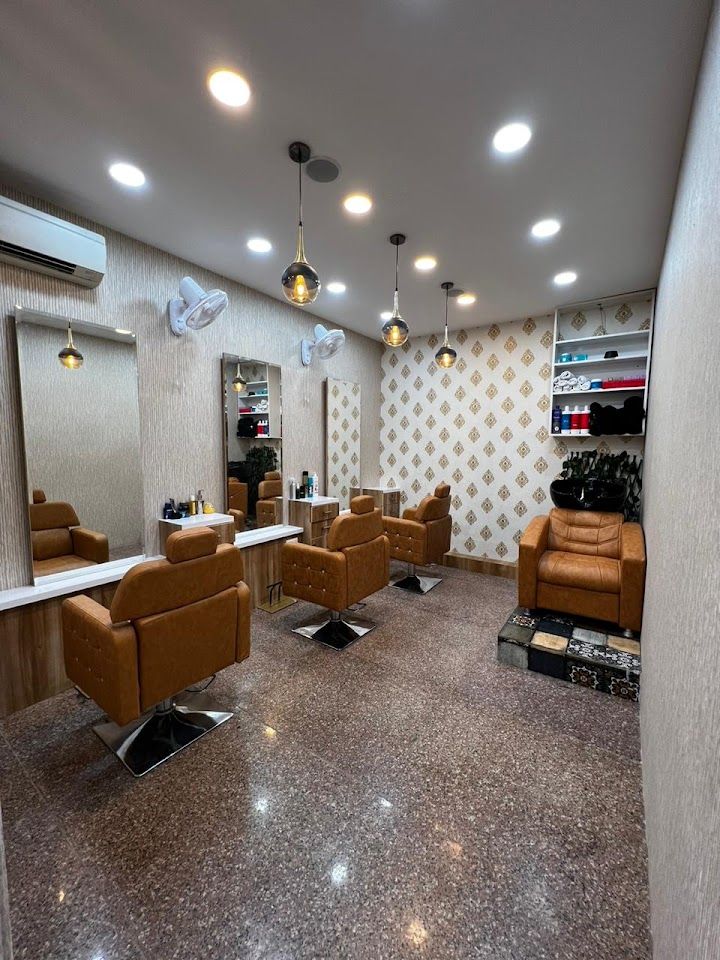 Forever20 Salon & Makeup Studio