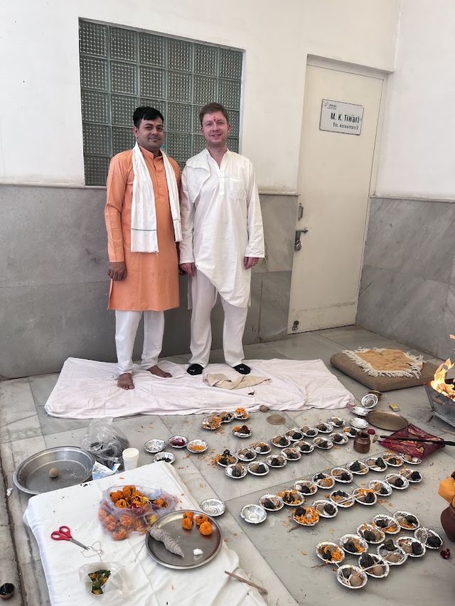 Pandit Ji For Pooja