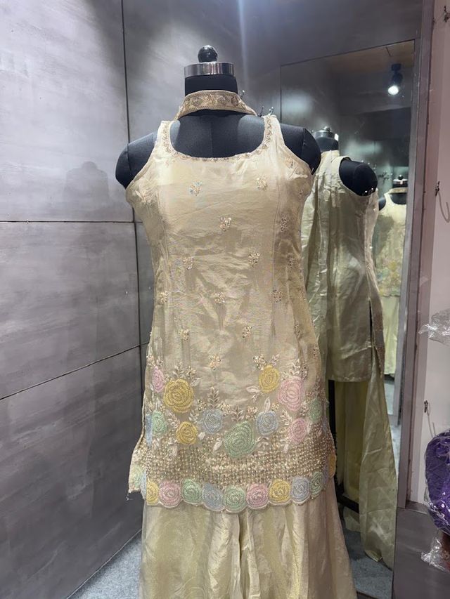 Dressiva | Women's Premium clothing store | Wedding Lehanga | Saree and dress in Pune
