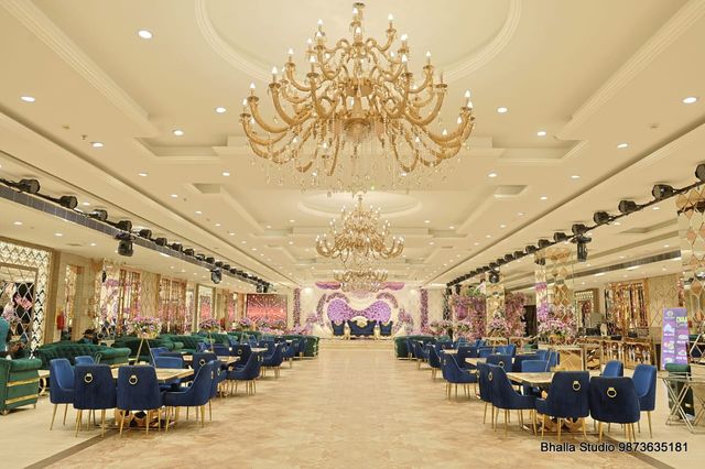 Majestic Crown Banquet