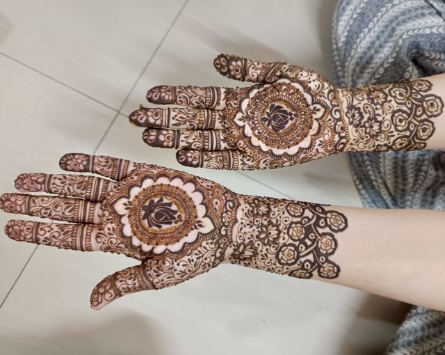 Irha Mehndi & Classes