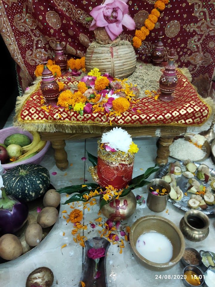Pandit Shanti Prasad Chakraborty - Bengali Priest, New Delhi NCR