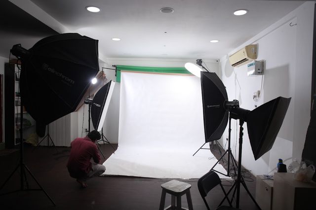 Lights Play Photography Studio for rent