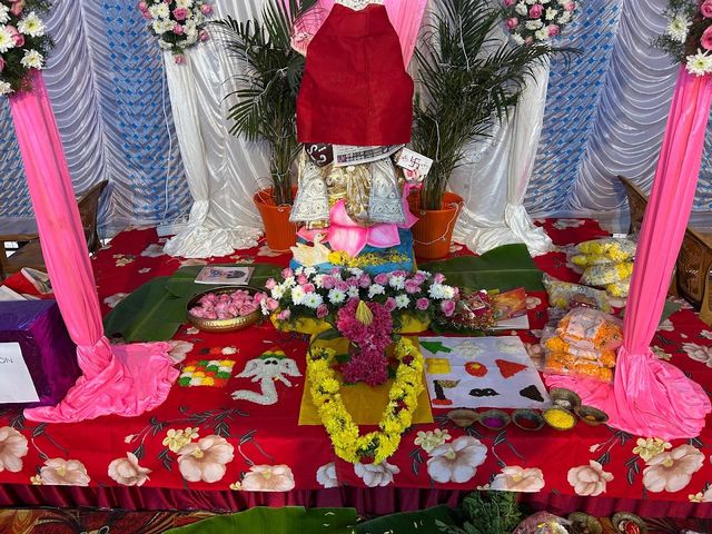 Pandit Rajesh Pandey Satyanarayan Puja Pandit