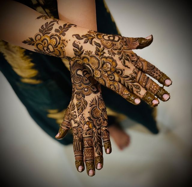 Alfiya Mehendi Art & Mehendi Classes