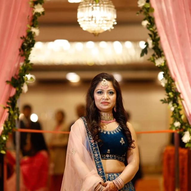 Desirelooksbyvinkys - Makeup Artist In Delhi NCR