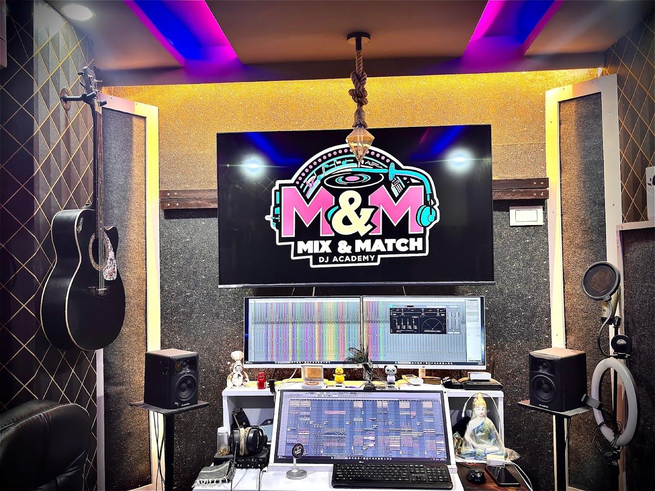 Mix And Match DJ Academy Kolkata : Disc Jocky, Music Production Courses