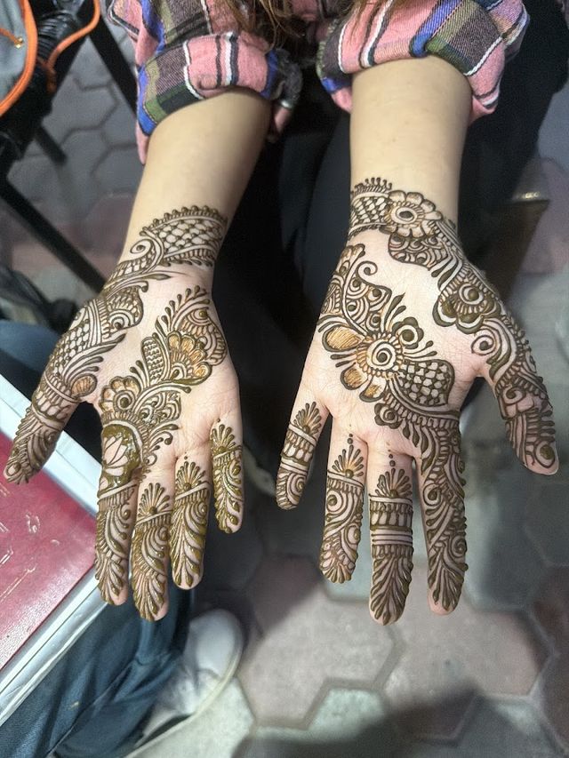 Sangam Mehndi Artist