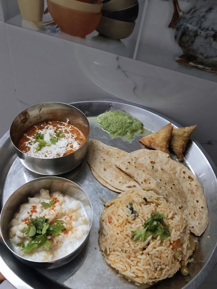 Mom's catering