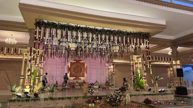 PetalsDotCom Flower Garlands