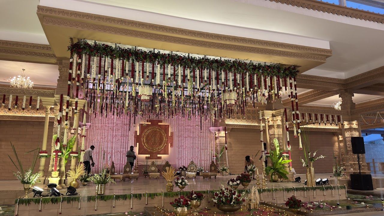 PetalsDotCom Flower Garlands