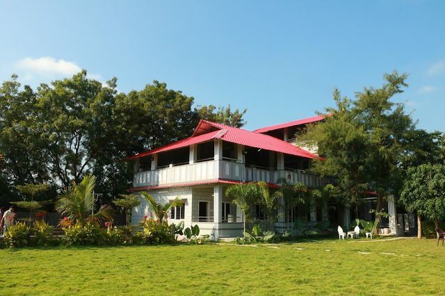 Ahuja Farms