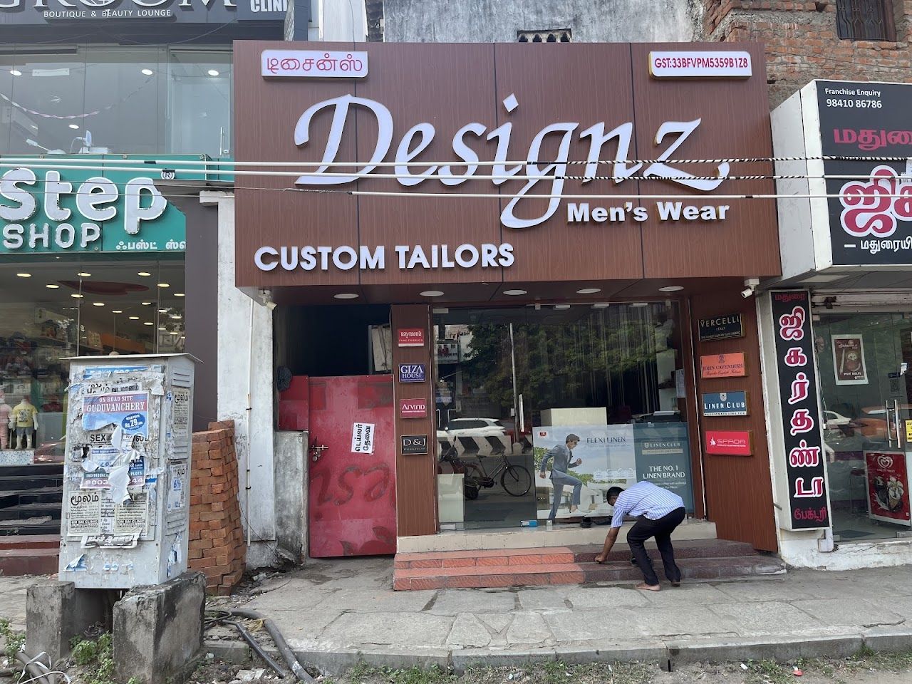 DESIGNZ MEN'S WEAR