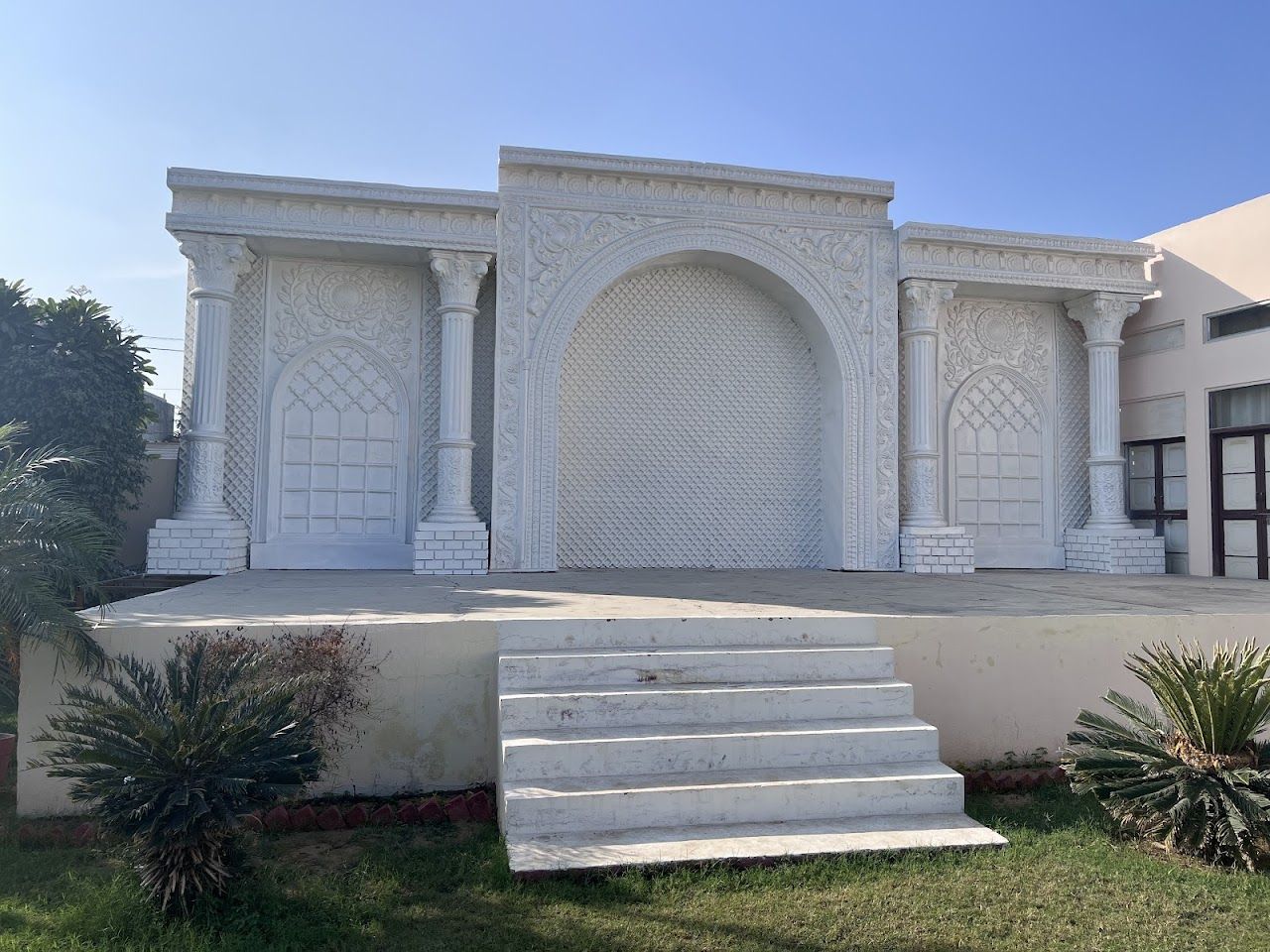 Sharad Marriage Garden