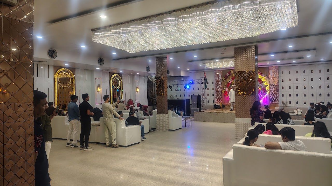 INVITATION PALACE