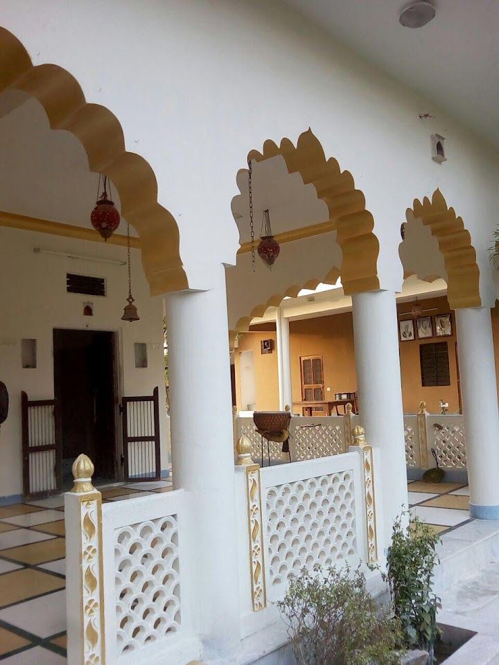 Salasar Farm house