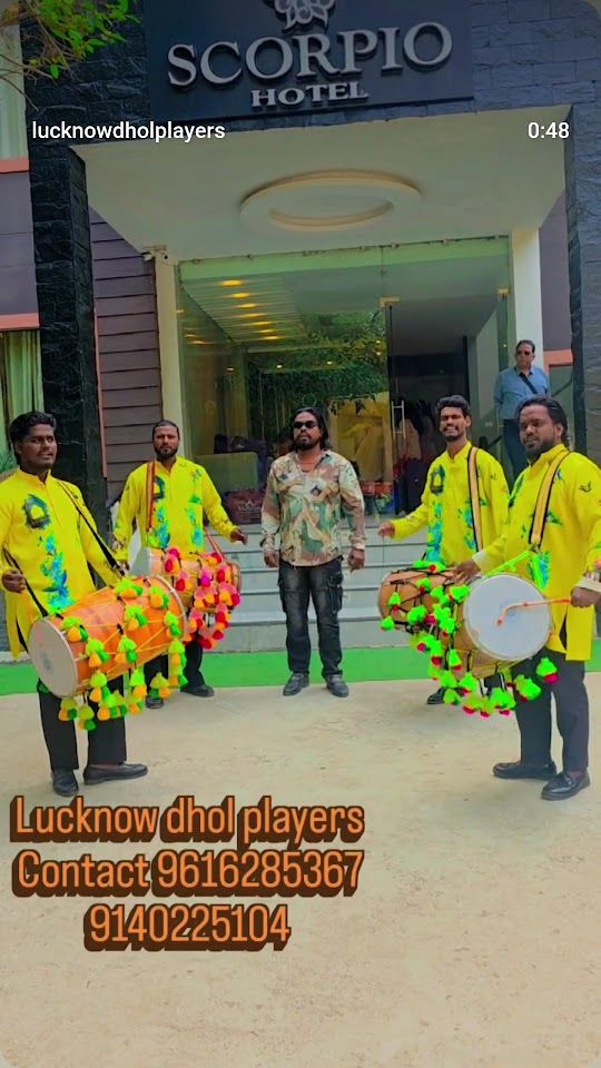 Lucknow Punjabi Dhol Player